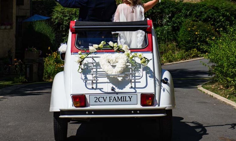 DEUCHE FAMILY : SPÉCIALISTE DE LA LOCATION DE 2CV AVEC OU SANS CHAUFFEUR