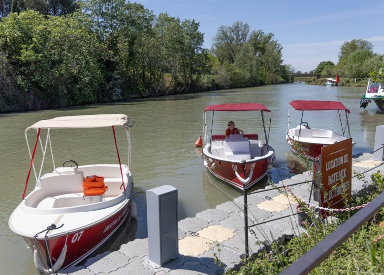 LES PETITS BATEAUX DES 9 ÉCLUSES