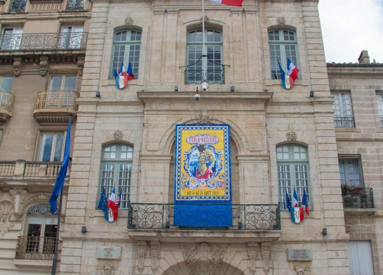 HÔTEL DE VILLE (RATHAUS)